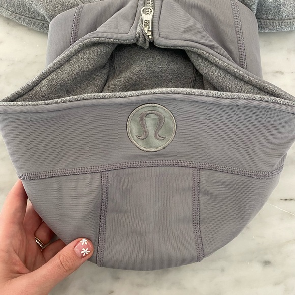 RARE! Lululemon REFLECTIVE Scuba hoodie! - Picture 2 of 5